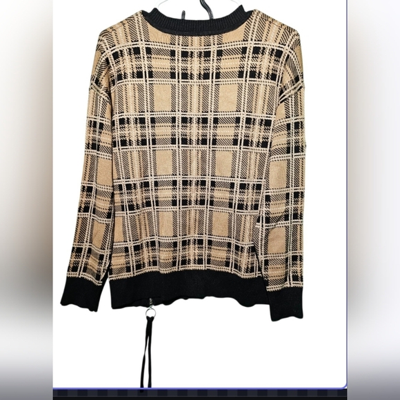 Metric Knits Elegant Plaid Sweater - Navy and Tan Large PTP 21 80% Viscose - Picture 4 of 4
